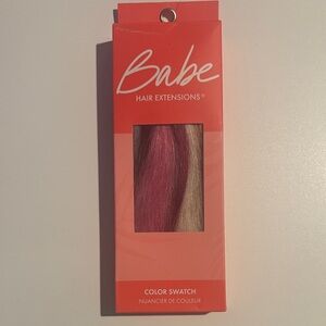 Hair Extensions Pink and Blonde Color Swatch